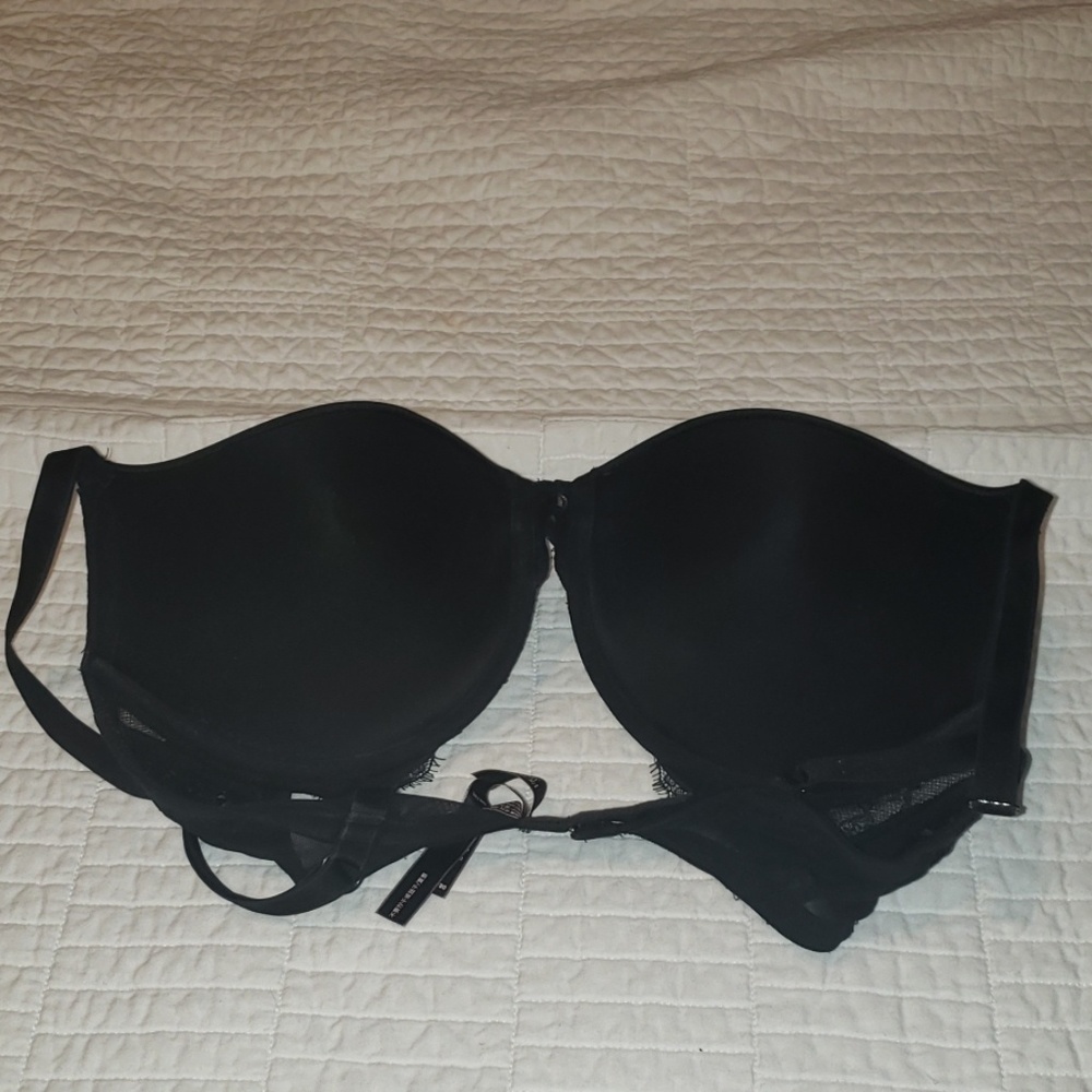 Bras - Picture 4 of 4